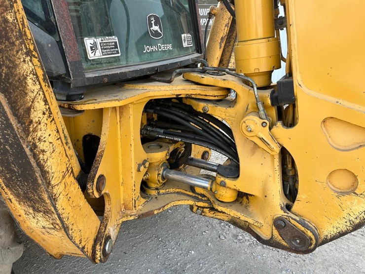 deere-410g-image-15