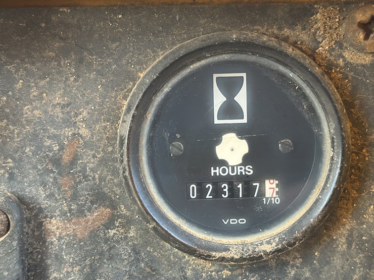 deere-450g-image-10