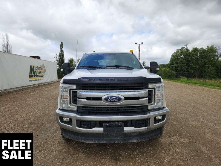 2017-ford-f350-image-24