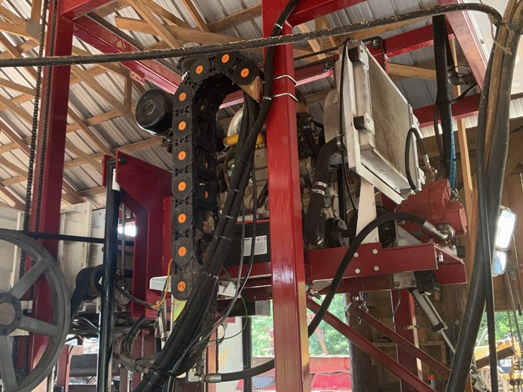 2022-john-deere-80-image-31