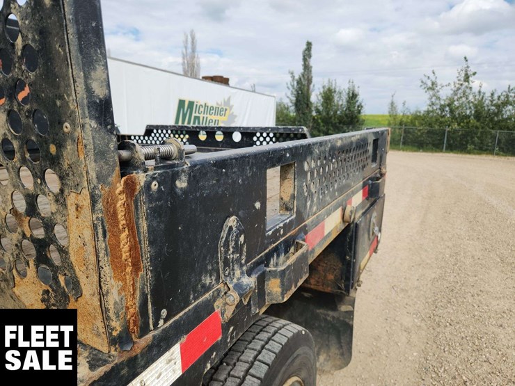 2016-ford-f550-image-46