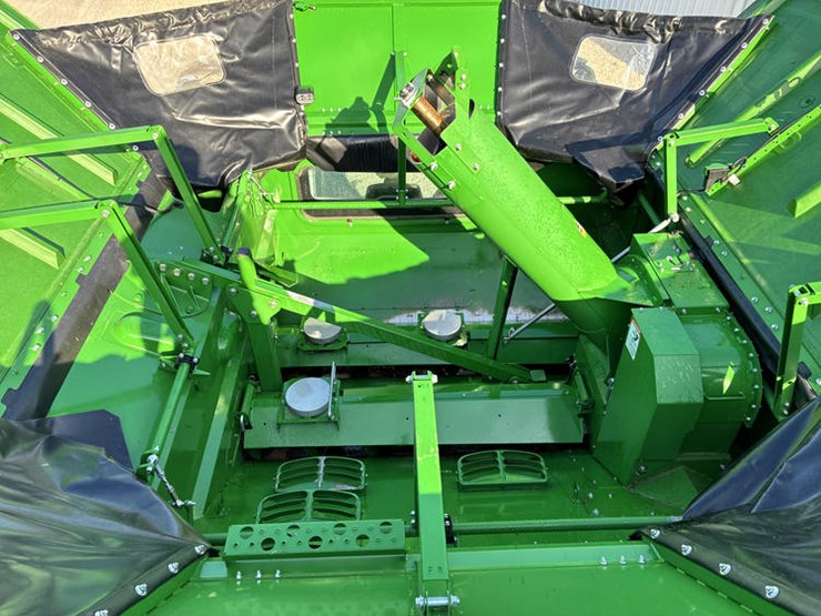 2024-john-deere-s790-image-92