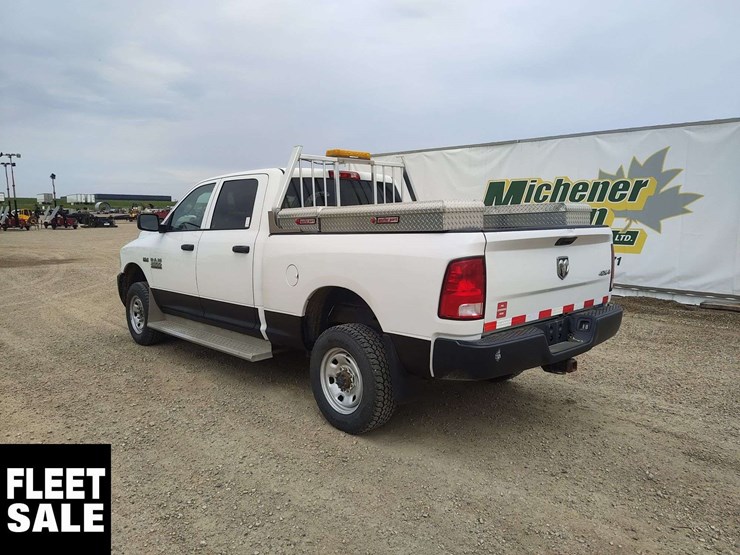 2015-ram-tradesman-image-3