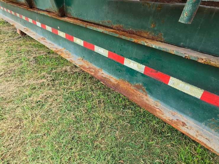 2013-doyle-dry-fertilizer-tender-trailer---kubota-diesel,-3-stainless-compartments,-side-discharge-image-48