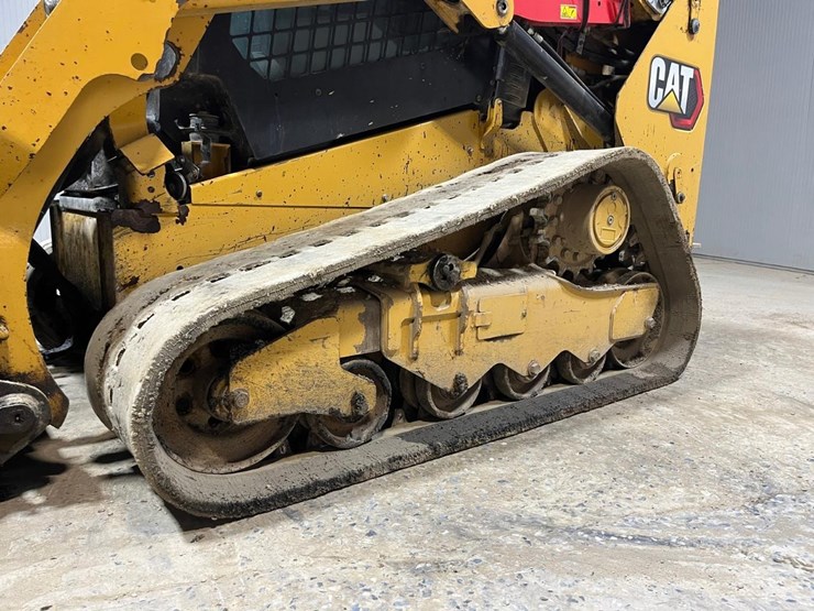 2021-caterpillar-259d3-image-12