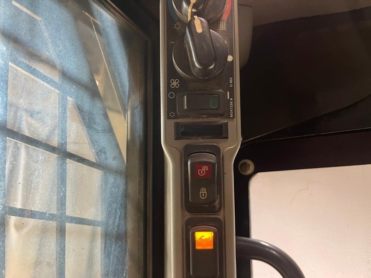 2018-case-tv380-image-32
