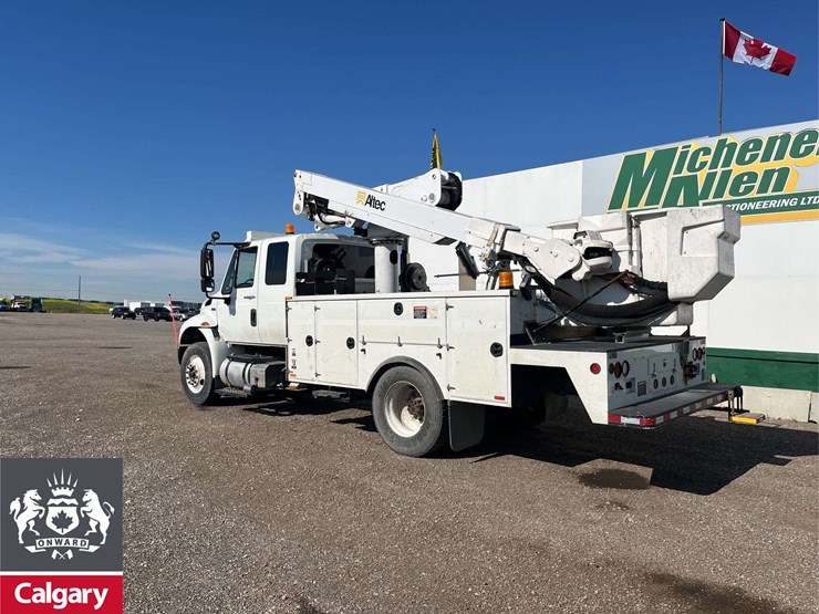 2013-international-durastar-4300-image-12
