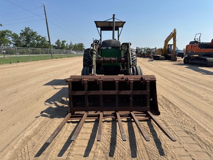 john-deere-2840-image-3