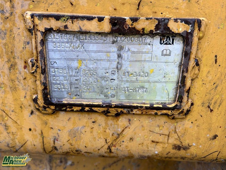 2016-caterpillar-836k-image-19