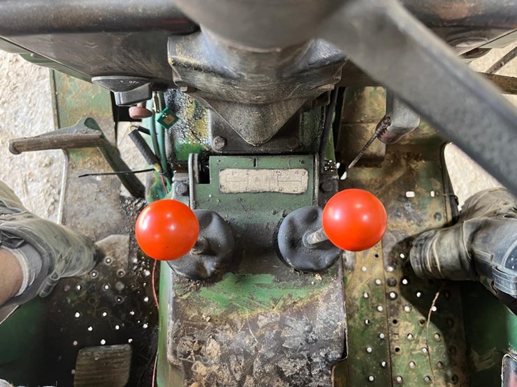 john-deere-2040-image-26