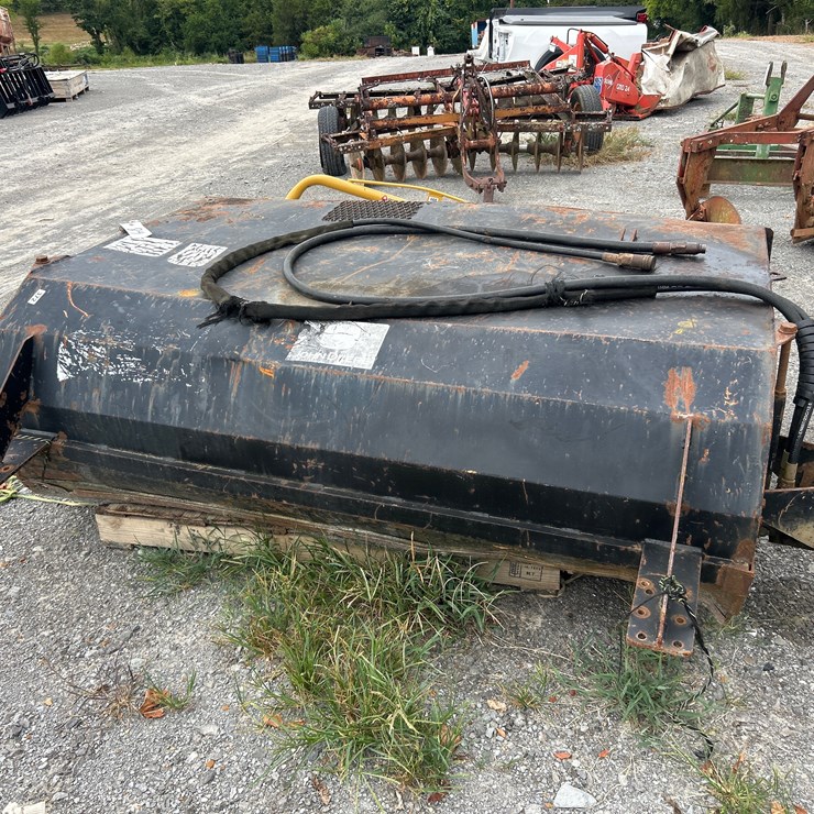 #84 • JOHN DEERE BP72 SKID STEER SWEEPER