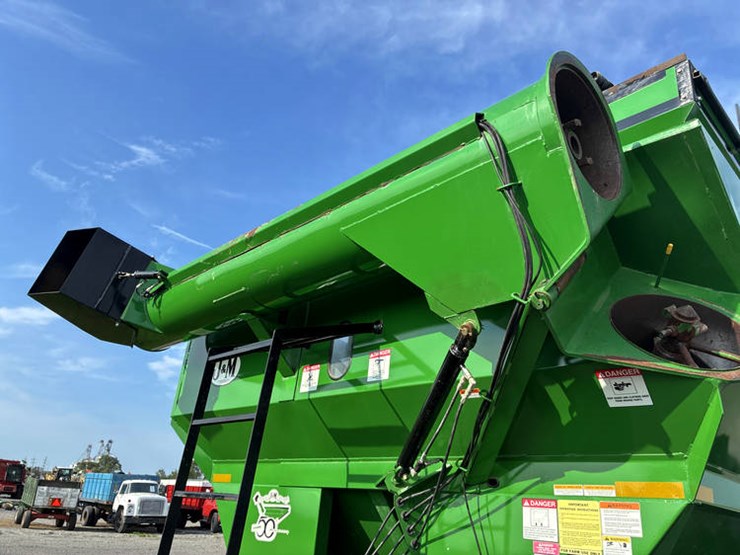 2010-j&m-875-image-20