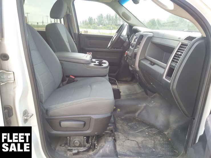 2015-ram-tradesman-image-14