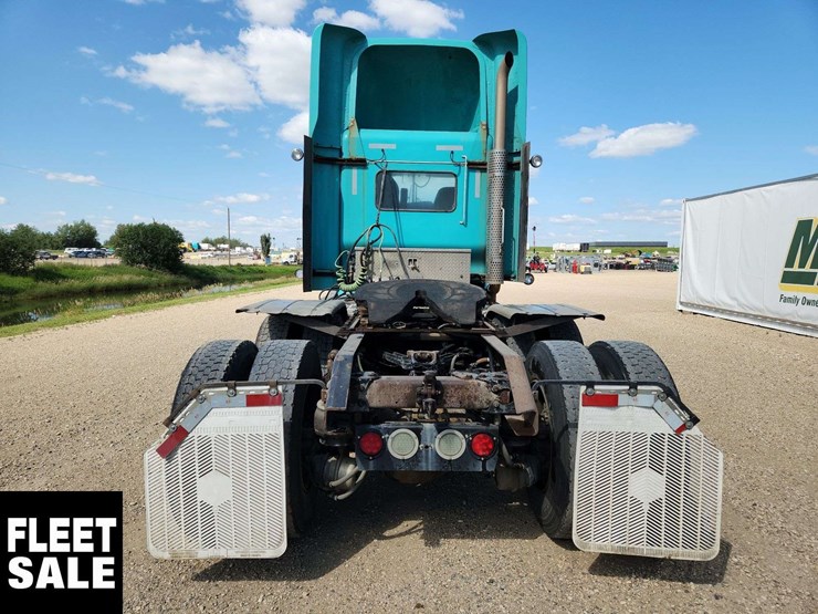 2014-kenworth-t660-image-19