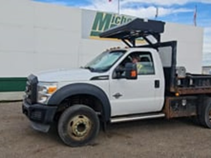 2013-ford-f550-image-18