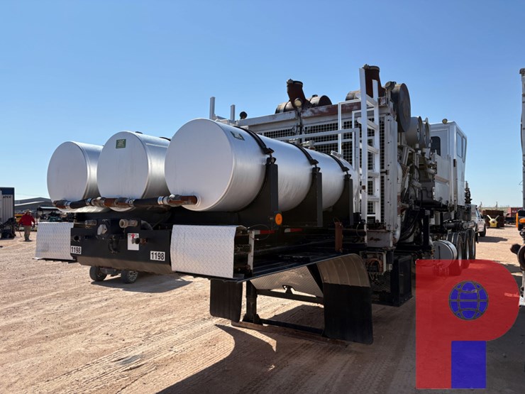 2012-cryogenic-vessel-alternatives-3-axle-15k-2,000-hp-double-pumper-trailer-image-2