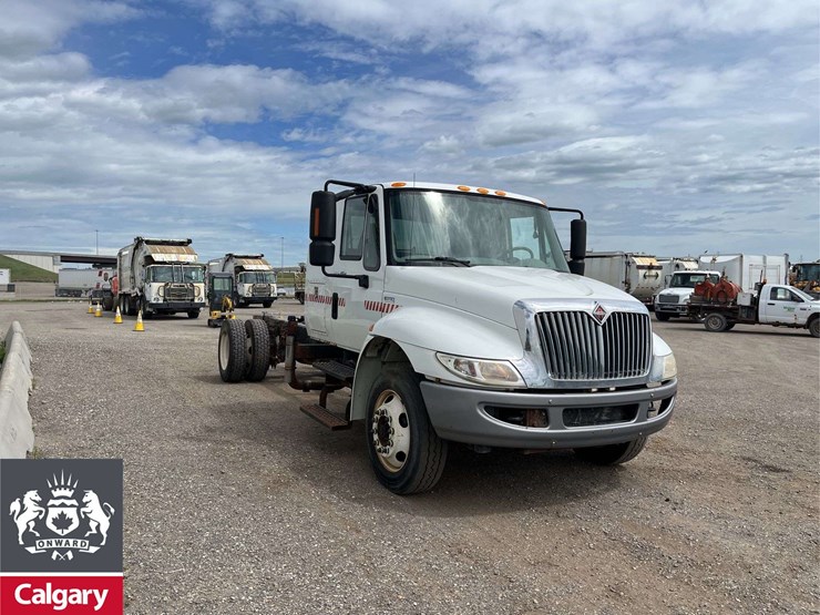 2011-international-durastar-4300-image-20