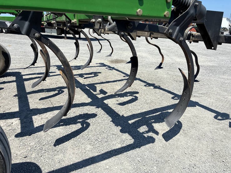 2014-john-deere-714-image-25