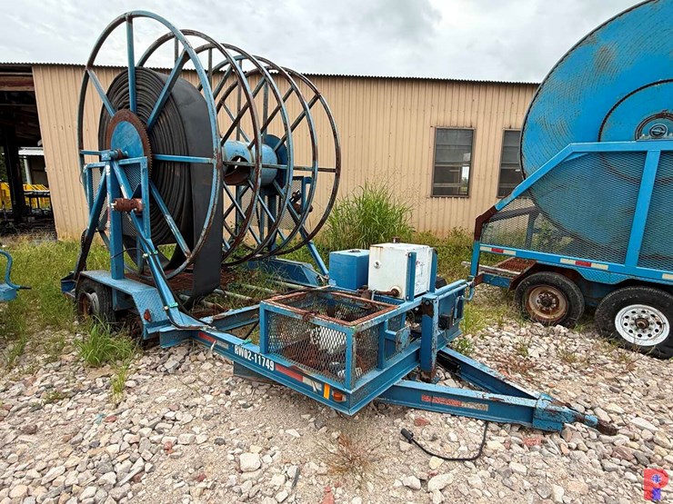 2014-luttrell-welding-services-19’-x-96”-t/a-bumper-pull-hydraulic-reel-trailer-image-2