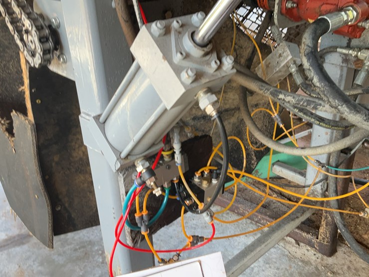 #123-•-automatic-slab-saw-image-15