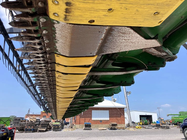 2009-john-deere-630f-image-17