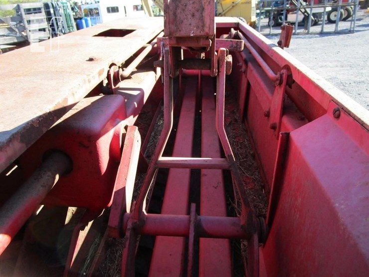 massey-ferguson-120-image-8