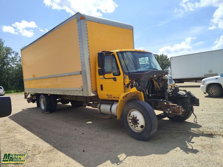 2009-international-durastar-4300-image-2