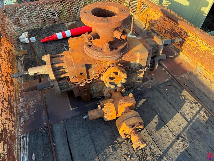 12’-t/a-bumper-pull-trailer-w/-townsend-5k-hyd.-dbl.-bop-image-7