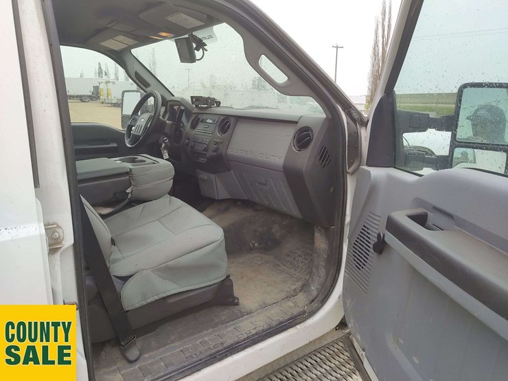 2012-ford-f350-image-24