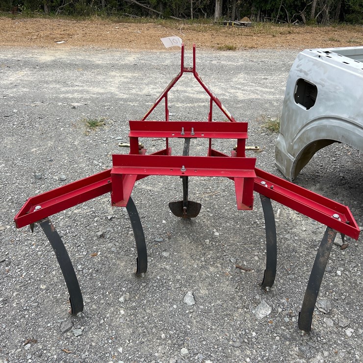 #101 • ONE ROW CULTIVATOR