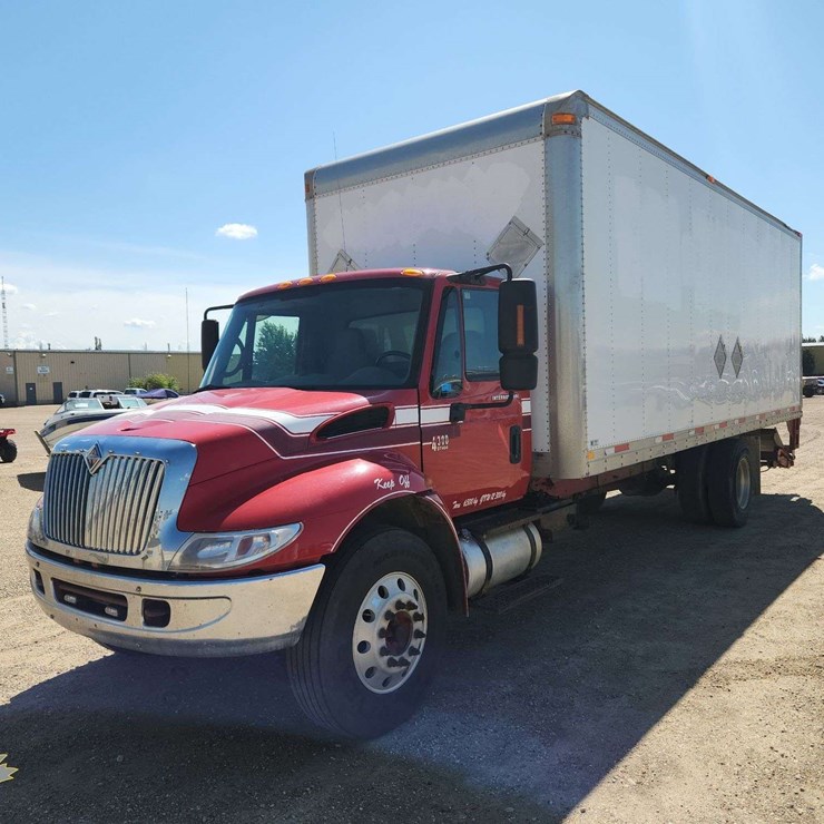 2006 INTERNATIONAL DURASTAR 4300