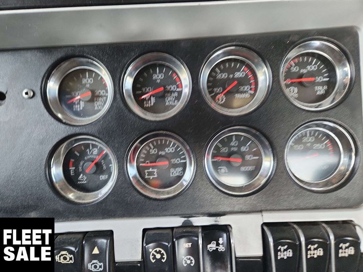 2014-kenworth-t660-image-15