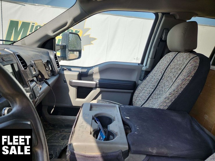 2020-ford-f350-image-16