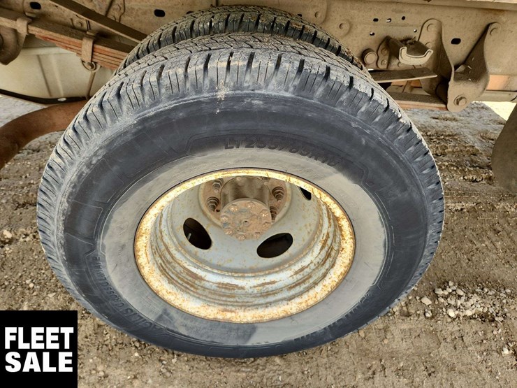 2004-ford-f350-image-23