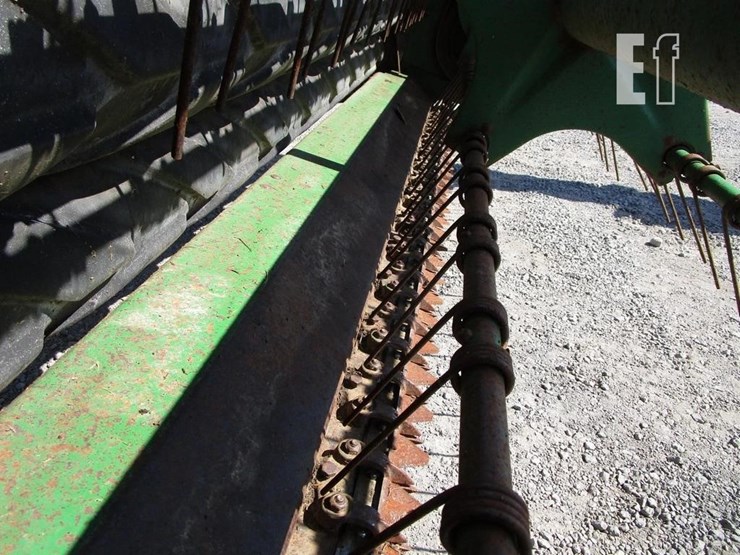 john-deere-820-image-4