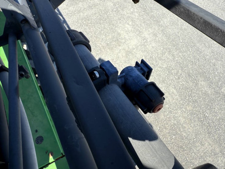 2005-john-deere-4720-image-56