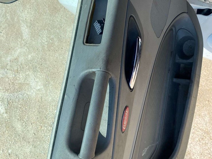 2019-peterbilt-579-image-47