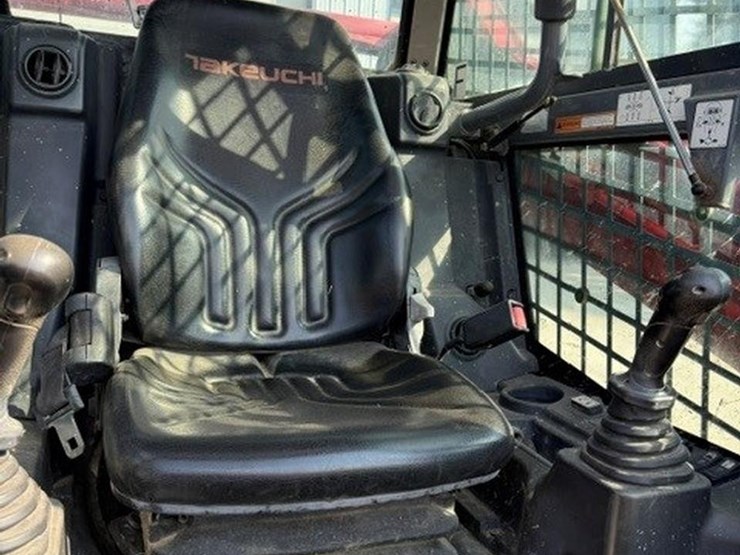 takeuchi-tl10v2-image-15