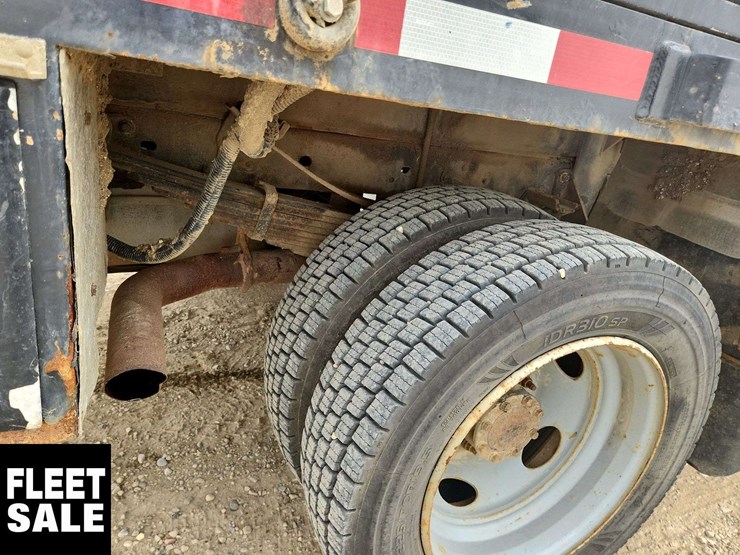 2016-ford-f550-image-37