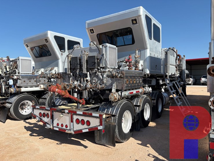 2012-cryogenic-vessel-alternatives-3-axle-15k-2,000-hp-double-pumper-trailer-image-11