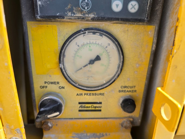 2010-atlas-copco-xas375-image-50