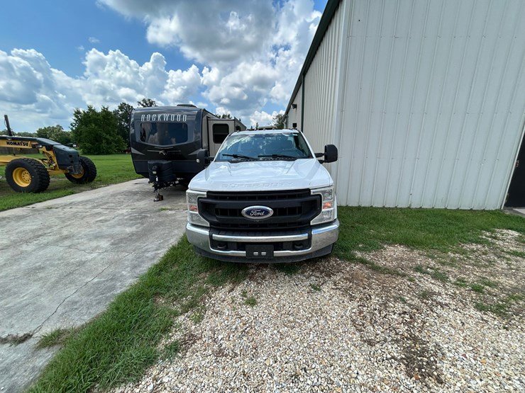 2020-ford-f350-image-2