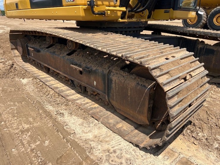 2020-caterpillar-336-image-22