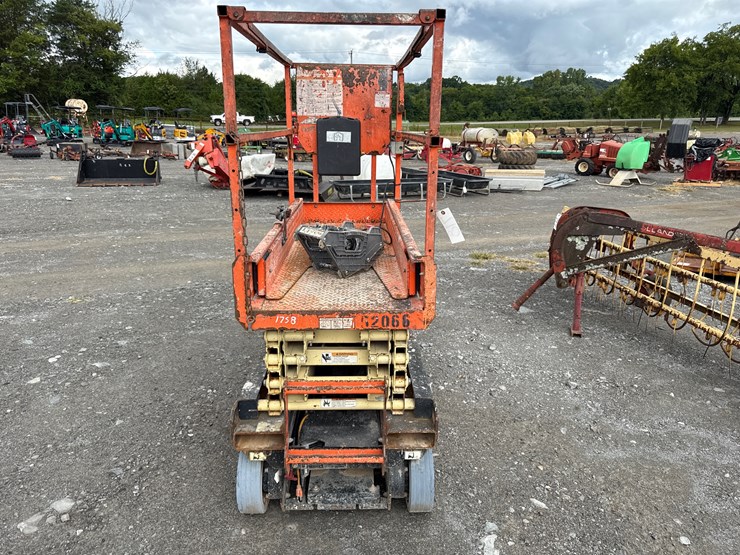 jlg-1932r-image-2
