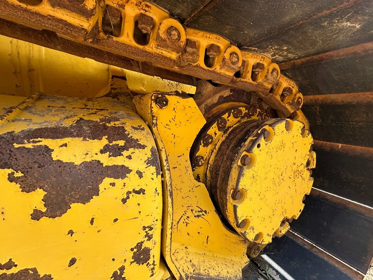 2020-komatsu-d39px-24-image-15