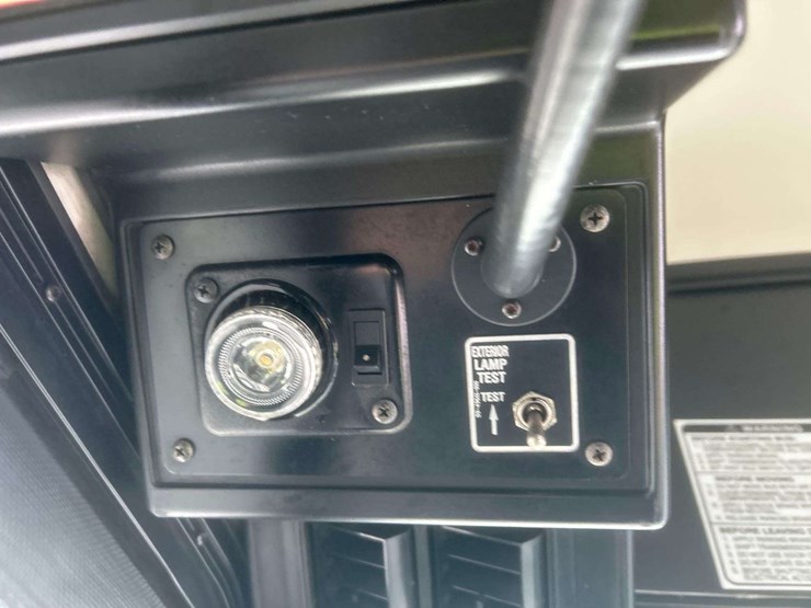 2014-gillig-low-floor-image-19