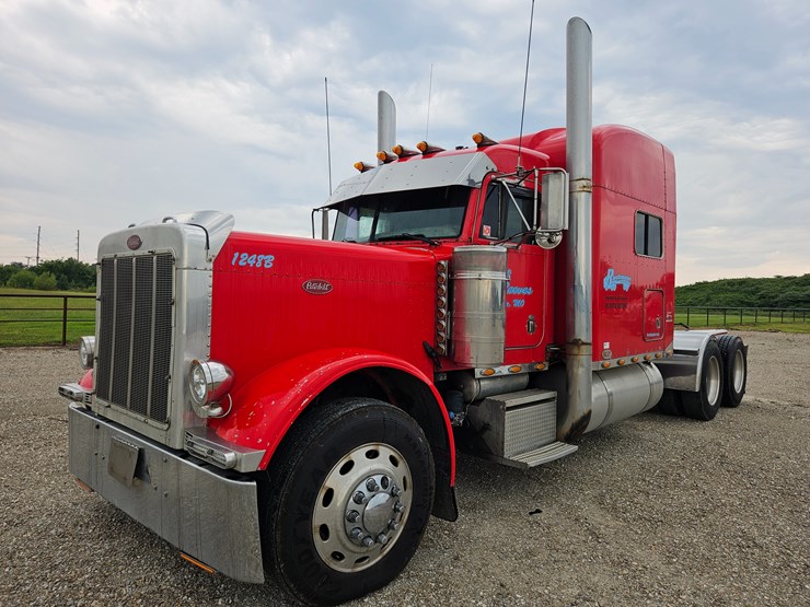 2003-peterbilt-379-image-2