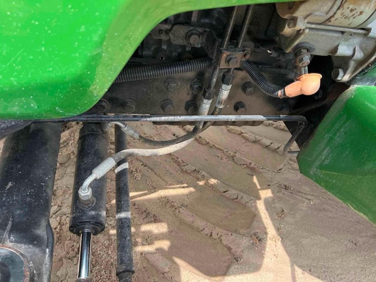 john-deere-3032e-image-14