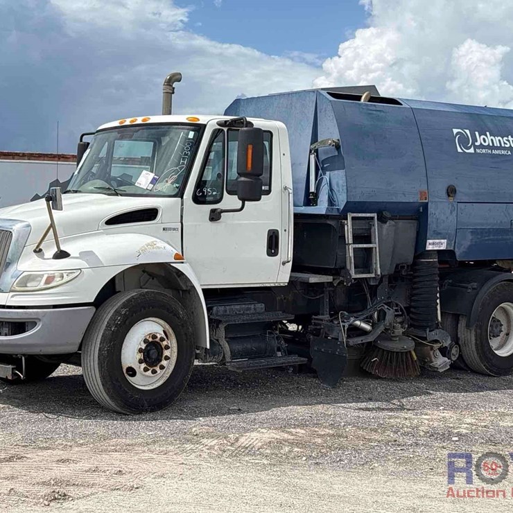 2015 INTERNATIONAL DURASTAR 4300
