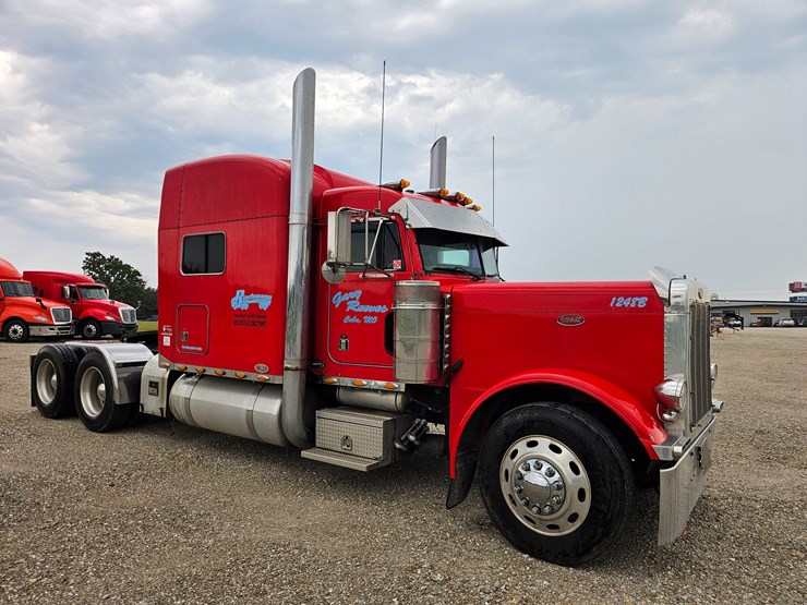 2003-peterbilt-379-image-31